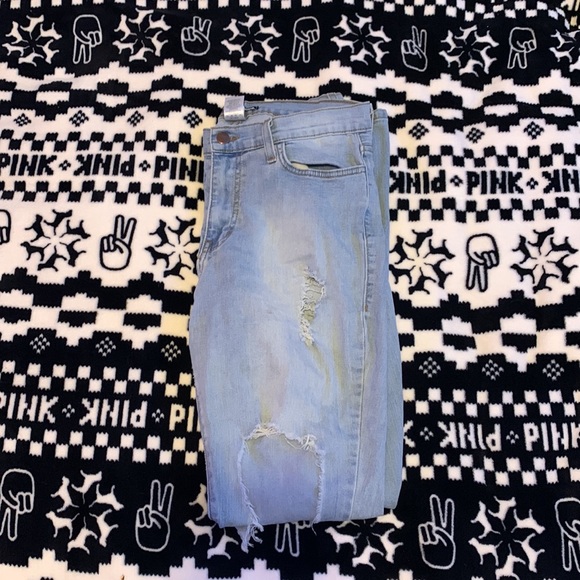 FASHIONNOVA RIPPED JEANS - Picture 4 of 4